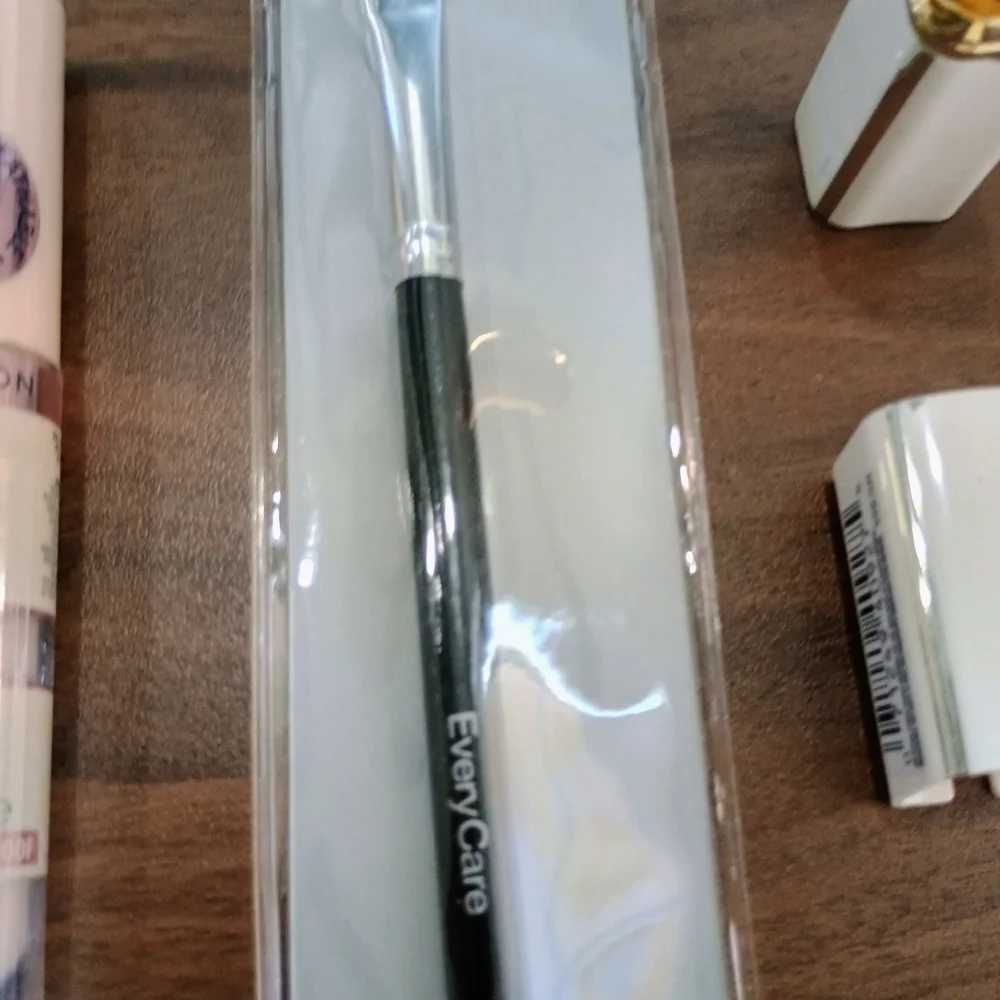 Makeup Bundle. Concealer, Press Powder, Concealer Brush, Lipstick, Lip Gloss